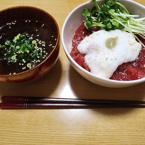 ナムディの作ってみた!投稿(定番にしたい！山かけまぐろの漬け丼〜酢飯もタレも砂糖不使用〜)