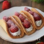 卵1個分で作る♪米粉のいちごオムレット