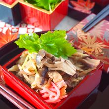 おかわり！牛肉とごぼうの甘辛ミニどんぶり