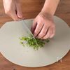 【パパッと栄養チャージ】
ちりめんじゃこと大葉の混ぜおにぎりの下準備