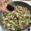 大葉でさっぱり!【鶏ひき肉とピーマンの甘辛そぼろ丼】の工程4