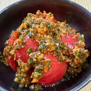 楽ラク手抜キッチン🐶🐾の作ってみた!投稿(今年の夏のトマトサラダ😘🍅スパイシー和風よだれトマト✨)