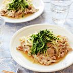 豆苗、もやし、豚バラのフライパン蒸し