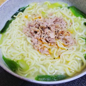 ヴェルの作ってみた!投稿(鍋ひとつですぐできる！【ねぎ塩ツナ麺】)