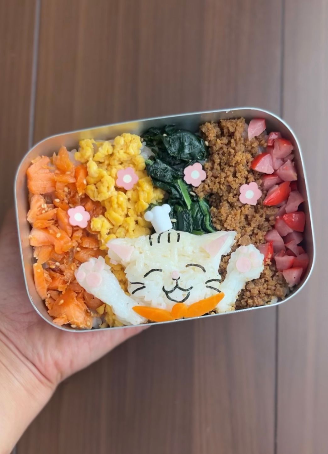 自家製鮭フレーク】5食丼でにゃでぃあ弁当 | レシピサイトNadia