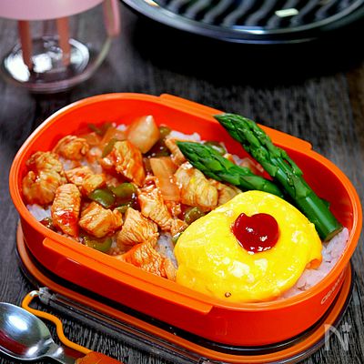 【15分弁当】「鶏むね肉のごろごろオムライス風お弁当」