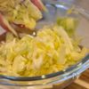給食の大人気副菜【納豆ごま和え】の工程2