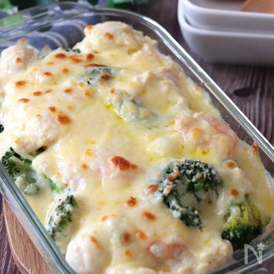 ヘルシー!ノンオイル♡むき海老とうずらの卵の豆腐グラタン