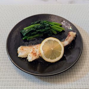 𝔂𝓾𝓶𝓲🍓の作ってみた!投稿(カリッと焼ける！たらのレモンバター米粉ムニエル)