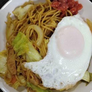 ゆみの作ってみた!投稿(【カレー焼きそば】ピリッとスパイシー焼きそば)
