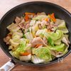 【豚肉と白菜のくたっと塩炒め】旨み広がるパパッとおかず♪の工程2