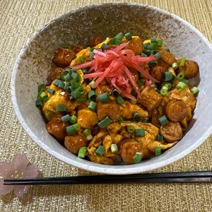 楽ラク手抜キッチン🐶🐾の作ってみた!投稿(【とろとろ卵とウインナーの甘辛丼】おかわりしたくなる美味しさ)