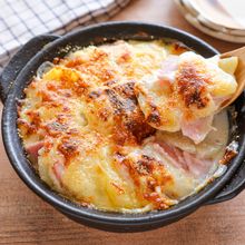 【ハムとじゃがいものミルフィーユグラタン】牛乳でお手軽♪