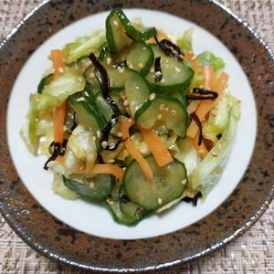 よっこの作ってみた!投稿(【キャベツのパリパリ塩こんぶ和え】浅漬けですぐ食べれる♡)