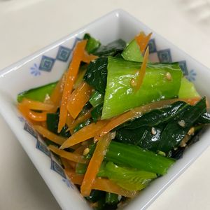 山子の作ってみた!投稿(レンジで5分！【小松菜の鶏がらお浸し】胡麻油香る♩)