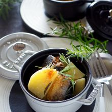 【5分で簡単おつまみ】いわし缶とじゃがいものハーブ焼き♪
