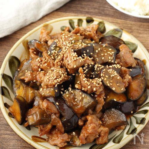 15分で完成♪ご飯がすすむ【豚こま肉となすのケチャップ炒め】