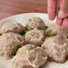 【焼きシュウマイ】皮をのせるだけ！フライパンで簡単の工程4