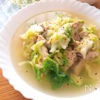 具材鍋にいれて10分煮るだけ♡手羽元と春キャベツのスープ煮