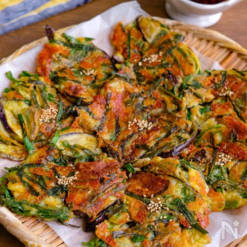 具だくさん!なすとニラと豆腐のチーズチヂミ
