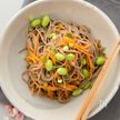 にんじんと枝豆のそばサラダ