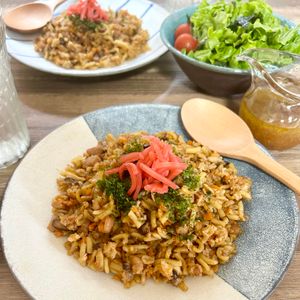 のりのり🐾🎀🤍の作ってみた!投稿(【ソースが香ばしい♪】ハムと野菜のワンパンそばめし)