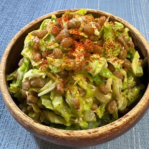 楽ラク手抜キッチン🐶🐾の作ってみた!投稿(ポン酢マヨで♪ツナ納豆の温キャベツサラダ)