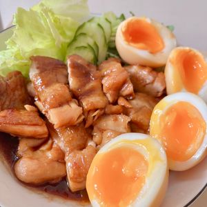 あーちゃん·͜· ♡の作ってみた!投稿(【ワンパンほったらかし！】鶏もも肉のさっぱり照り煮♪ご飯進む)
