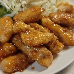 ぽんちゃんの作ってみた!投稿(最強のおかず!!『鶏むね肉の甘辛ごまスティック』)