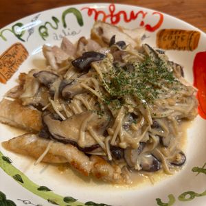 クラゲの作ってみた!投稿(ワンパン10分！【鶏むねチキンステーキ☆きのこクリーム】)