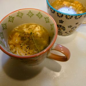 にゃんこさん🐱の作ってみた!投稿(《豆苗と玉ねぎのスープ》レンジで簡単！)