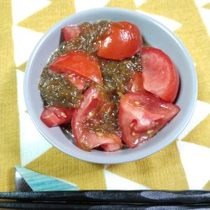 M＊Pの作ってみた!投稿(ダイエット中の食前に♪甘くないトマトもずく酢♡)