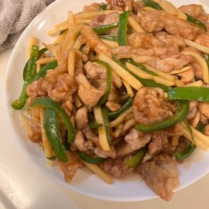 こざかなの作ってみた!投稿(ワンパン10分！【豚こま肉×ピーマン青椒肉絲風】胡麻油香る♩)