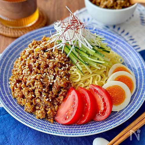 きのこたっぷりで腸活にも♩カレー風味ジャージャー麺