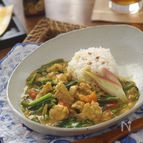 豚肉と空芯菜のココナッツカレー