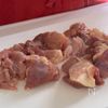 【簡単だけど本格的な味♡鶏肉のトマトクリーム煮】旨みも◎の工程1
