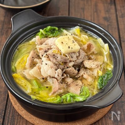 白菜と豚バラのうま塩バター鍋