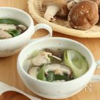 寒い日に飲みたい♪鶏もも肉と椎茸の中華風とろみ生姜スープ