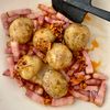 【新じゃがとブロックベーコンのピリ辛炒め】食べるラー油で旨辛の工程2