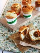 カレーリメイク＊ホットケーキミックスで作る紙コップカレーパン