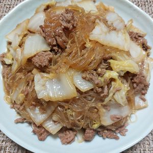 よっこの作ってみた!投稿(満腹★白菜と春雨のオイスターソース炒め煮)