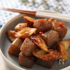 こんにゃくとちくわの甘辛炒め　ごはんが進む！