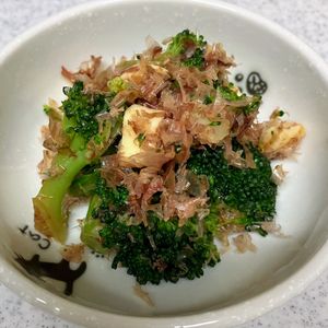 445177の作ってみた!投稿(ブロッコリーのおかかチーズ和えサラダ)