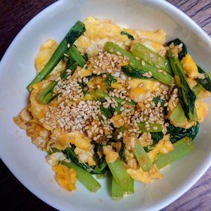 オレンジの作ってみた!投稿(【小松菜と卵の中華風炒め】シンプルうまい！ぱぱっと副菜♪)