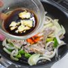 豚こま肉でトンテキ風炒め（ポイントはウスターソース）の工程4