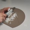 にんにく香る、牛乳で作るやみつき【オニオンクリームパスタ】の下準備