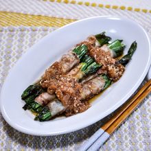 薄切り豚肉で作るニラネギ巻き焼梅ポン酢かけ