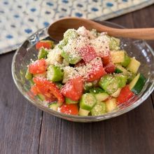 【10分で完成】夏野菜のコロコロバジル和え