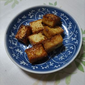 KUMIKOの作ってみた!投稿(焼くだけ！厚揚げの甘辛ごま生姜焼き｜副菜や作り置きに♪)