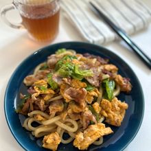 豚バラとレタスの香ばし焼きうどん【卵入りで大満足】